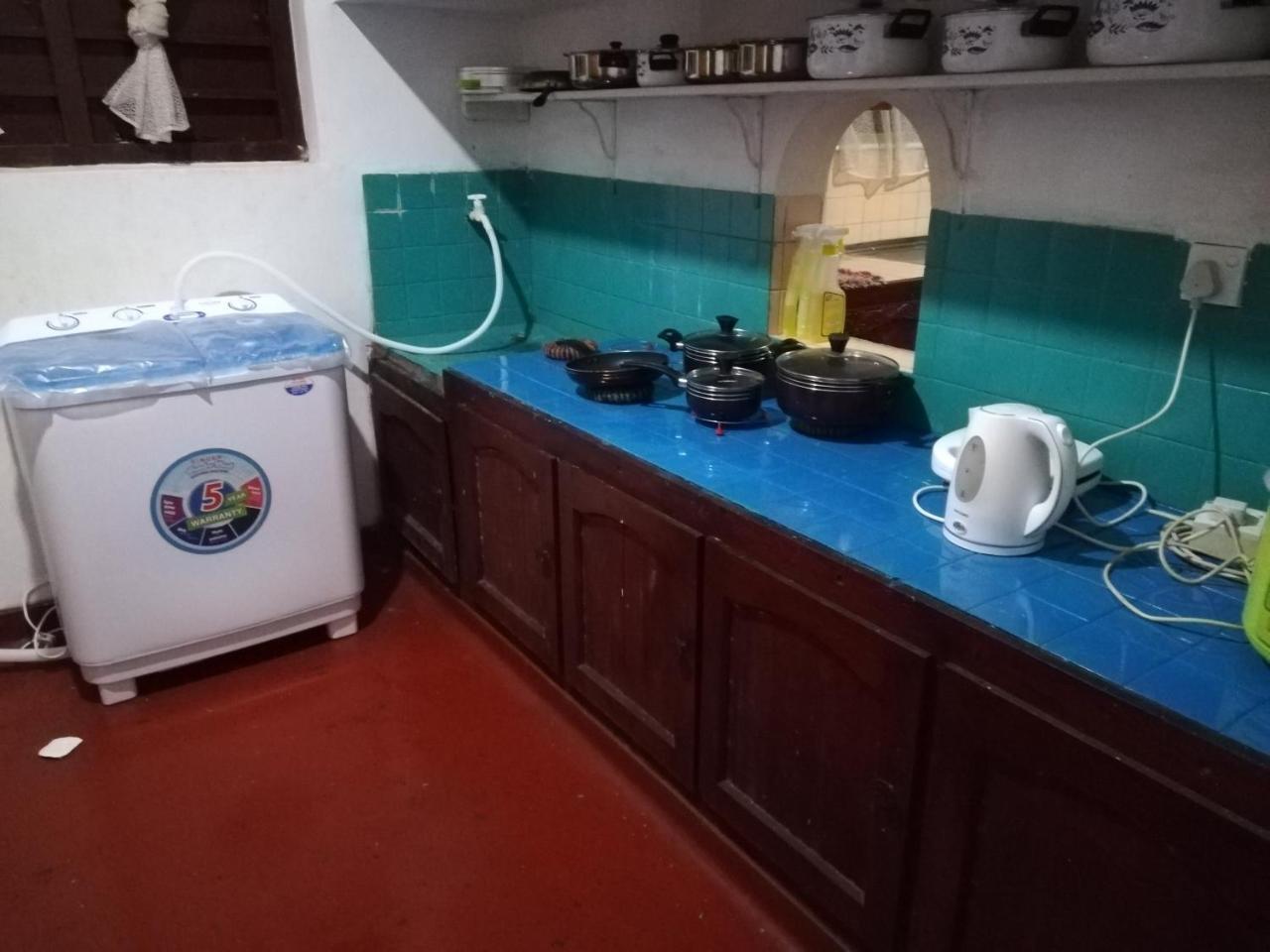 Shrinith'S Place - Dodanduwa Hikkaduwa Buitenkant foto