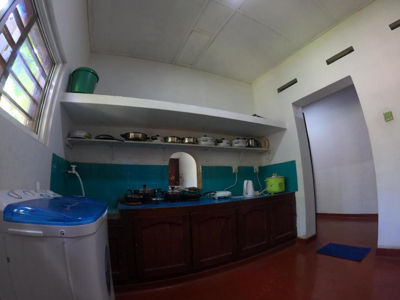Shrinith'S Place - Dodanduwa Hikkaduwa Buitenkant foto